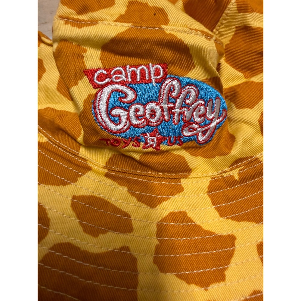 Toys R Us Camp Geoffrey Giraffe Print Bucket Hat Vintage 2003 Child Size 4-8 NWT - Picture 3 of 7